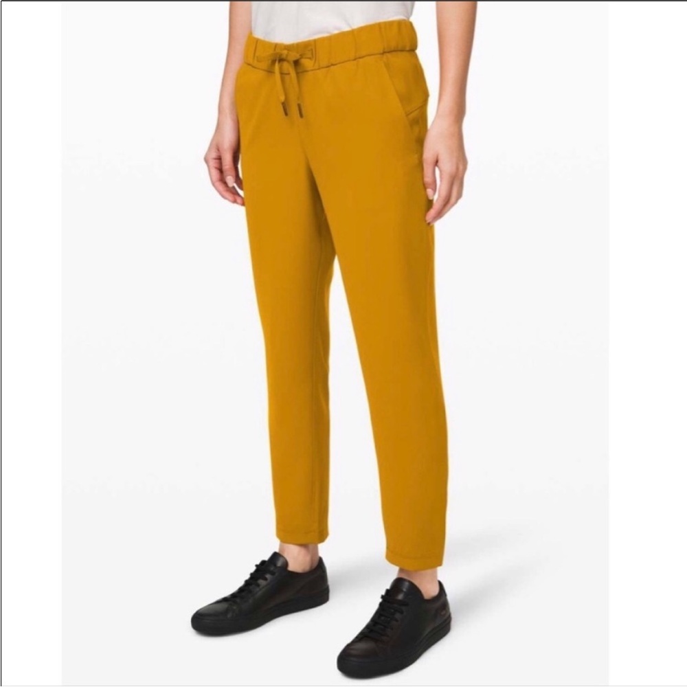 Lululemon Mustard On The Fly Pants Size 4